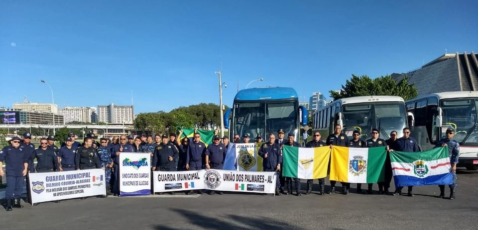 Sindguarda na luta: caravana chega a Brasília para participar de ato em defesa da Aposentadoria Policial