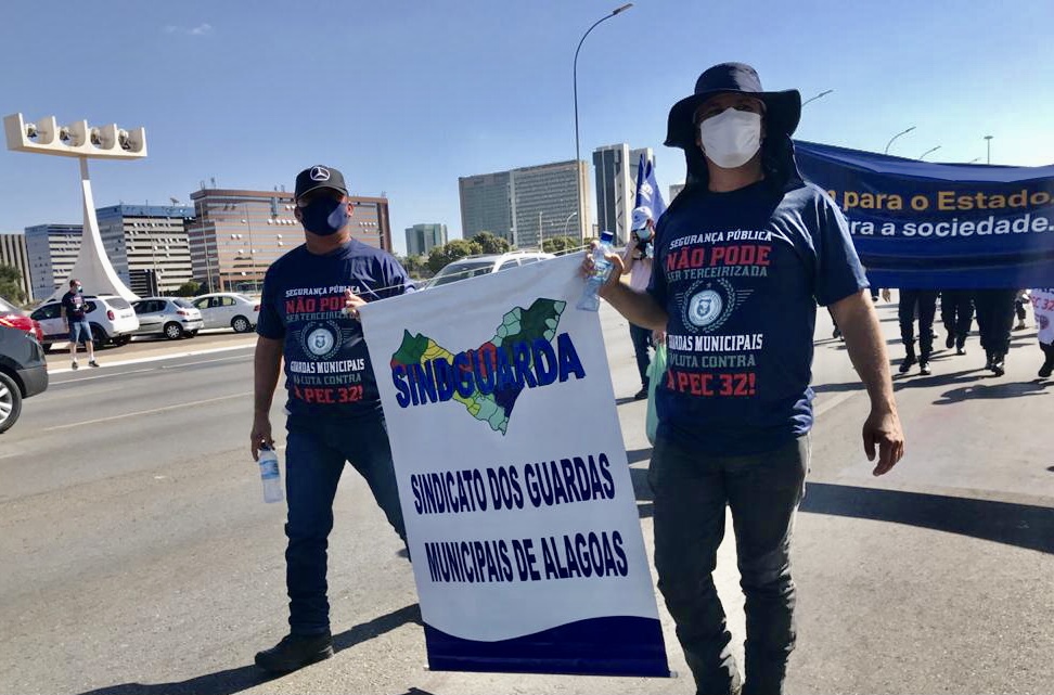 Sindguarda participa de protesto em Brasília contra a PEC 32/2020