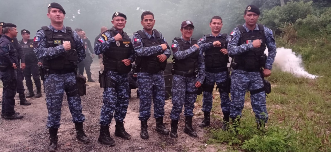 Guardas municipais  participam de evento de demonstração de armas de baixa letalidade