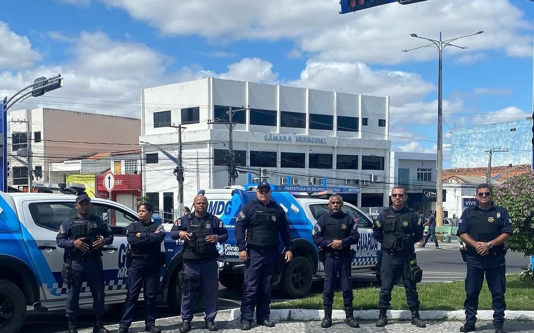 Guarda Municipal de Delmiro Gouveia inicia Operação Natal Seguro no centro da cidade