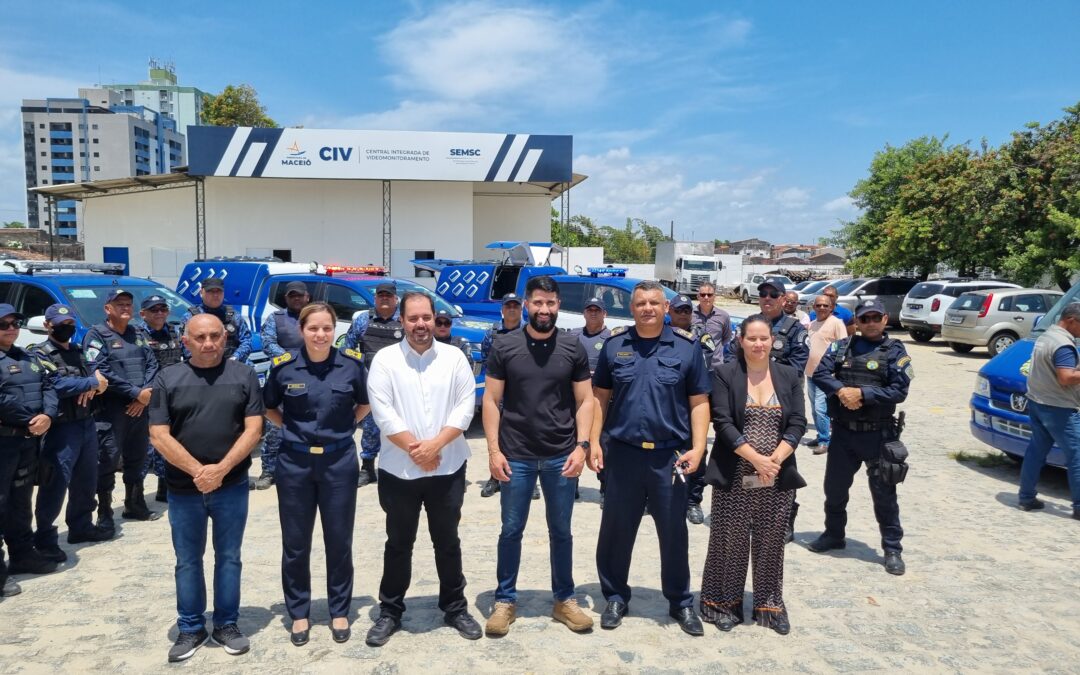 Sindguarda-AL marca presença na entrega de novas viaturas da Guarda Municipal de Maceió