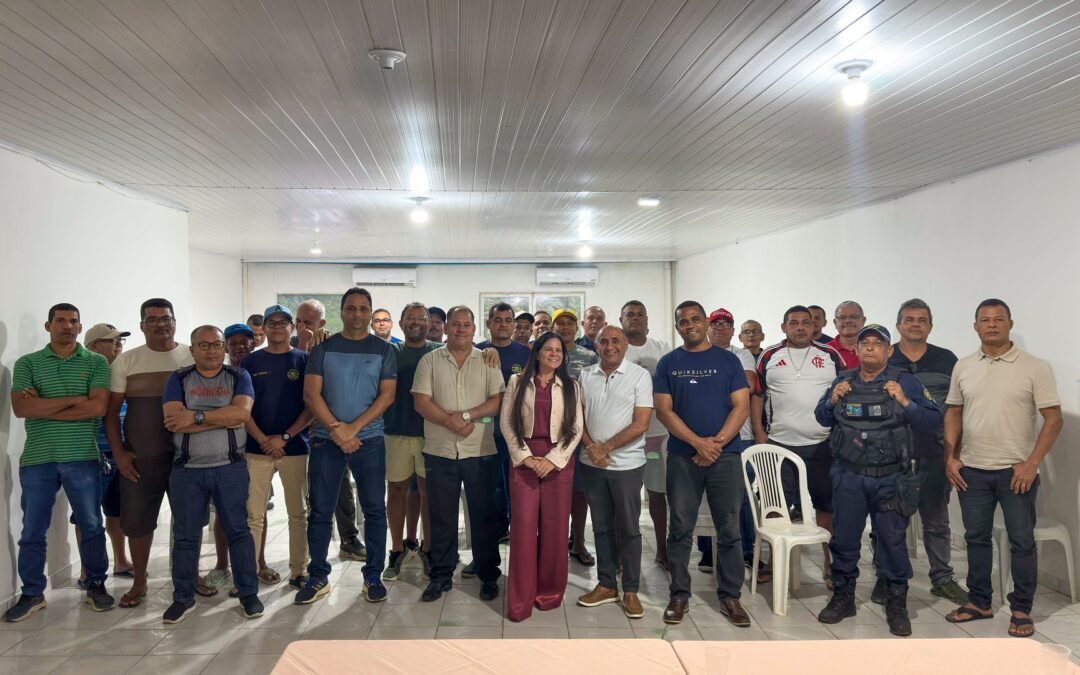 Prefeita da Barra de Santo Antônio dá exemplo e anuncia reajuste de 10% para guardas municipais